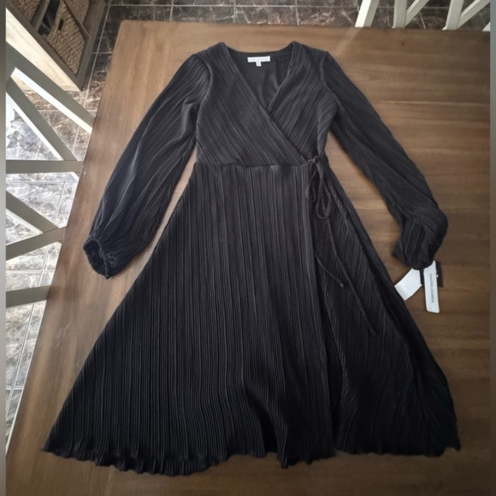Sandra Darren Elegant Black Wrap Dress NWT Small